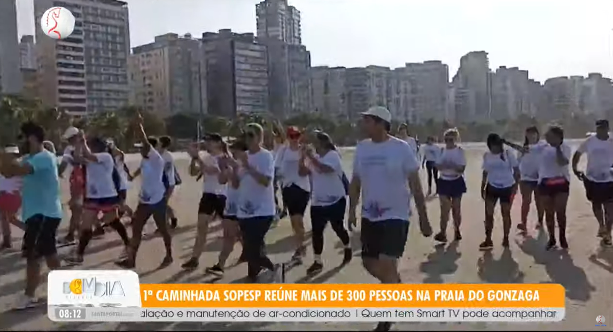 1ª Caminhada SOPESP reúne mais de 300 pessoas na Praia do Gonzaga