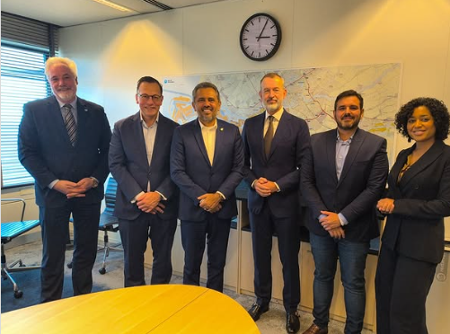 Governador Elmano fortalece parceria com o Porto de Roterdã, um dos mais importantes do mundo