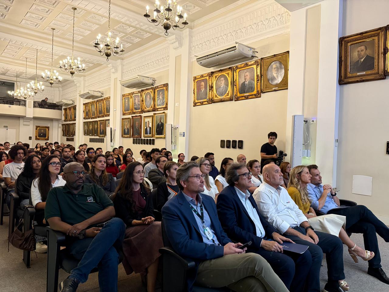 Primeira turma do projeto Navega Jovem tem aula inaugural na ACS